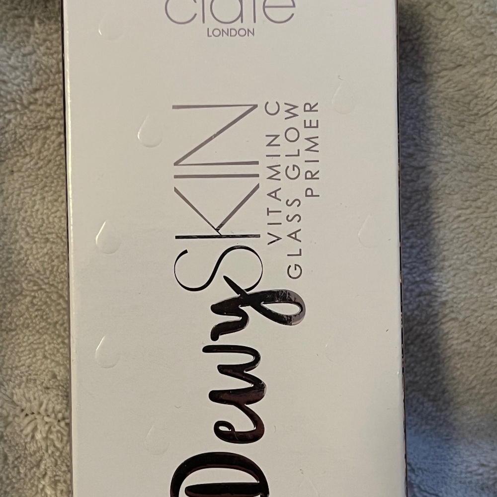 Coates London Dewy Skin Glass Glow Primer